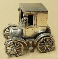 Voiture miniature coupe - voiture,