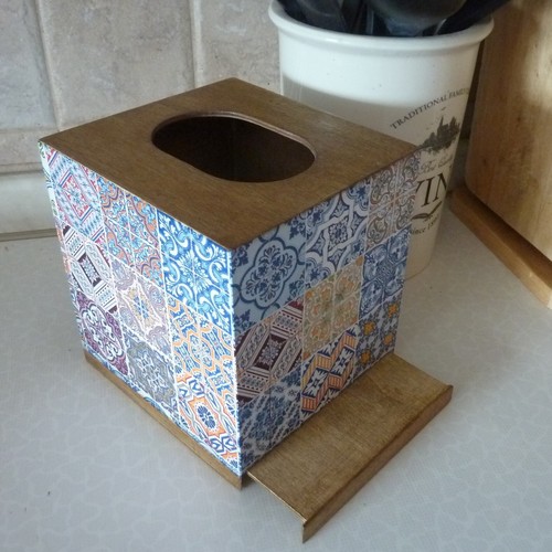 Boîte tissue faite - boîte,