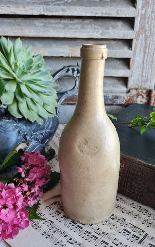 Ancienne bouteille faisselle - ,