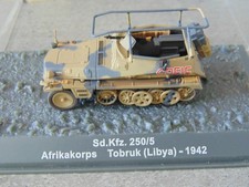 Vehicule miniature militaire