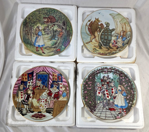 Set of 4  Alice in Wonderland