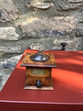 Ancien Petit  Moulin a Poivre
