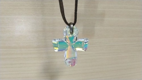 Collier pendentif croix