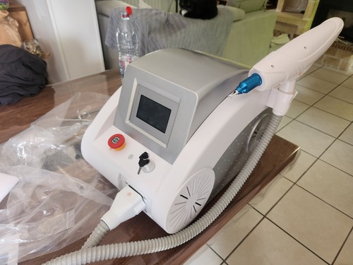 Machine laser detatouage - a,