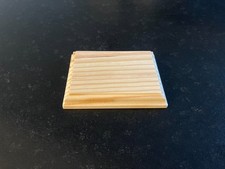 socle en bois brut pour