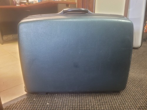 Vintage samsonite hard shell - samsonite,