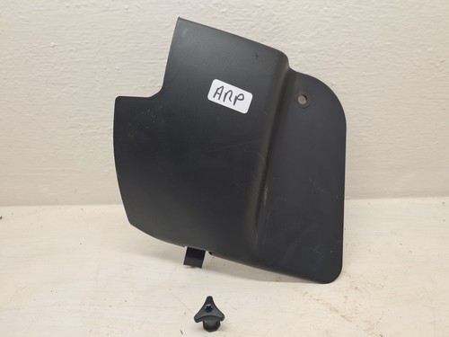 Cache platine feu arrière