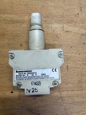 JUNGHEINRICH 50020312 ARRET D URGENCE SCHALTBAU S132-100 COUPE BATTERIE