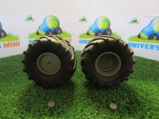 ART04275 - 2 roues Michelin