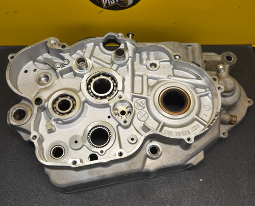 Carter moteur droit beta 450 - moteur,