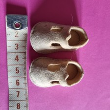 Chaussures anciennes de