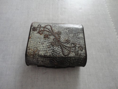 Rare ancienne boite - ancienne, tole