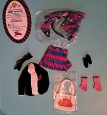  Yeolume Podo Stock Outfit