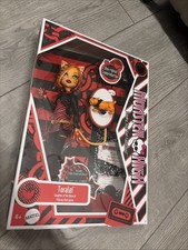 Poupée Creeproduction 2025