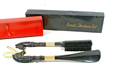 VINTAGE ! CHAUSSE-PIED et BROSSE, motif  têtes de cheval dans la boîte d'origine