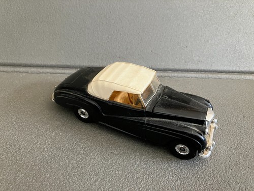 Ancienne miniature voiture - miniature,