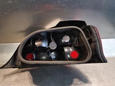 Feu arriere principal gauche