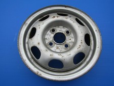 Jante tôle 4.50Jx13H2 pour: Volkswagen: Polo 45, 55 et 60 94- 01, Seat Arosa