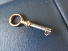 CLE CLEF DE SERRURE ANCIENNE POUR MEUBLE BUFFET TIROIR DE BUREAU COFFRE CADENAS