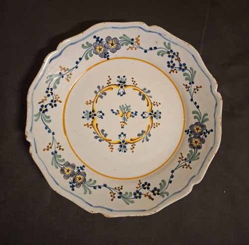 Assiettes faïence xviii - faïence, xviii°