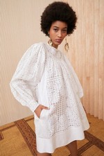 Robe Courte Floral Brodée