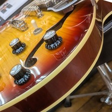 Epiphone ES-335 Figurined