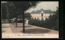 CPA Angers, L´Ecole de Médicine et le Boulevard Davier 