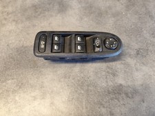 BOUTON COMMANDE VITRE