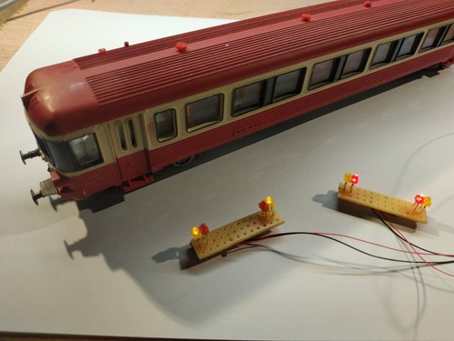 Train ead 4 - .,