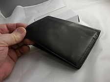 PORTE FEUILLES PLAT CUIR VERITABLE ,4 POCHES PAPIERS,1BILLET, 4CB & 1 MONNAIE, 