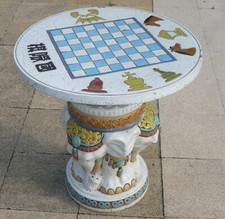 Vietnam Saigon Bien Hoa Table éléphant en céramique décor jeu d'échec Indochine 