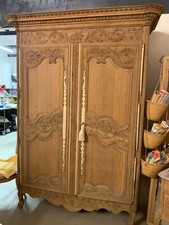 ARMOIRE DE MARIAGE EN CHÊNE DÉCAPÉE BRUT