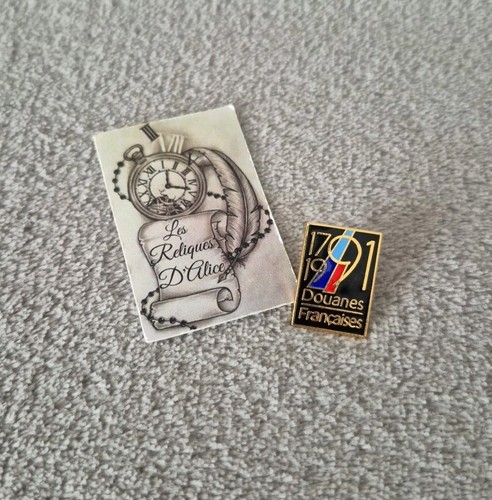 Pin douane française - pin's,