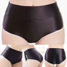 Pantalon court lisse et