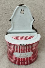 ANCIENNE BOÎTE À SEL Tôle