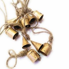 Lot de 10 cloches suspendues