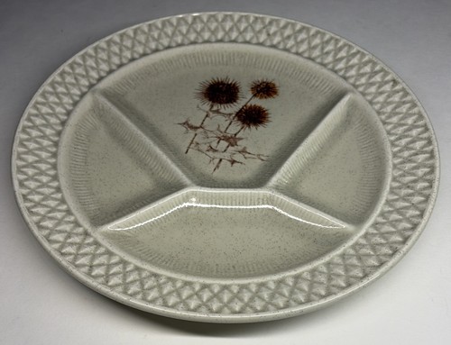 Lot27 assiettes à - 6,