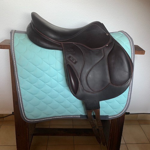Buttery soft devoucoux - buttery,
