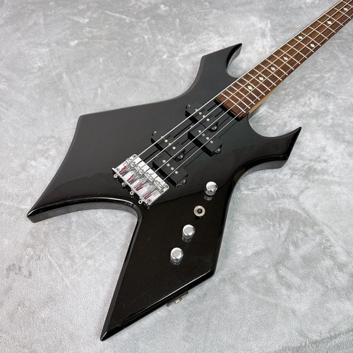 Guitare basse électrique