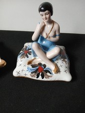 Grosse boite en porcelaine