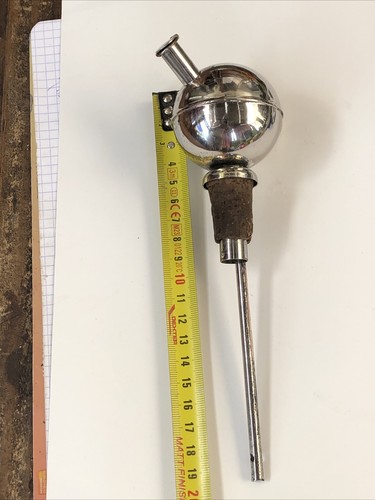 Ancien bouchon doseur avec - bouchon, bec