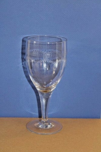 684 verre pied en cristal - -,