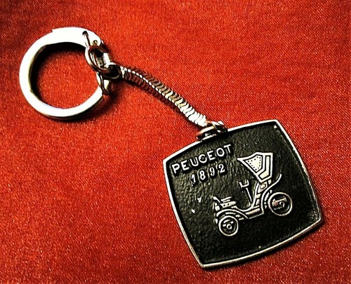 Porte clés peugeot 1892 - -,