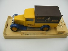 Ancienne Voiture 1/43 SOLIDO Made in France 4407 Age d'Or Fourgon C4 f MICHELIN