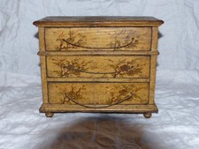 ANCIEN COFFRE A BIJOUX EN BOIS POLYCHROME EN FORME DE COMMODE