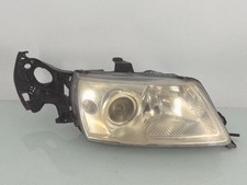 Optique avant principal droit