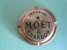 CAPSULE  de  Champagne  MOET
