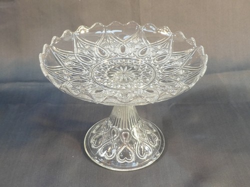 Ancienne coupe sur pied - ancienne, en