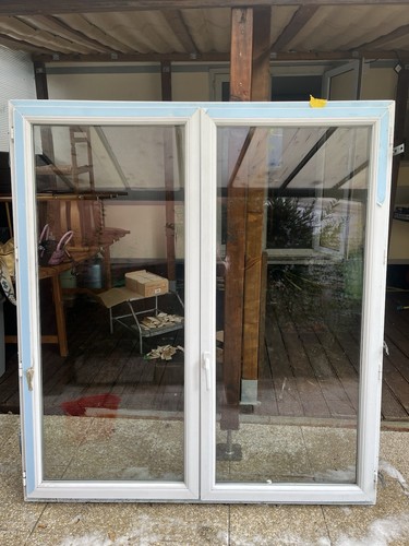 Fenêtre porte - +,