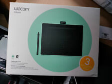 Wacom Intuos M Bluetooth Pistache avec Stylet - Tablette Graphique - NEUVE